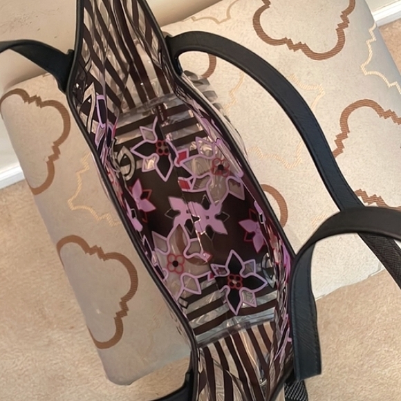 🌸 Henri Bendel Pink Floral PVC Striped/Clear Tote Bag NWOT! - Picture 4 of 11